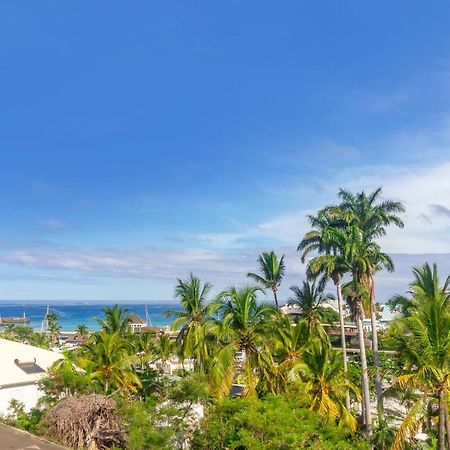 Cuty - Bel Et Spacieux Apt Avec Magnifique Vue Mer Et Piscine Saint Gilles Les Bains Exterior foto